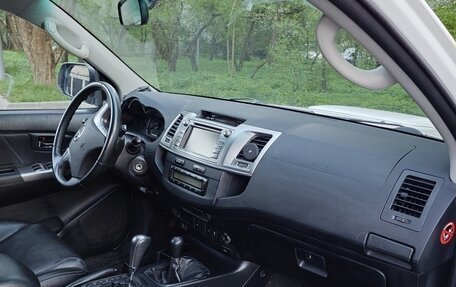 Toyota Hilux VII, 2014 год, 2 400 000 рублей, 10 фотография