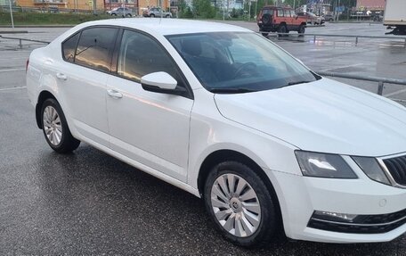 Skoda Octavia, 2020 год, 1 600 000 рублей, 6 фотография