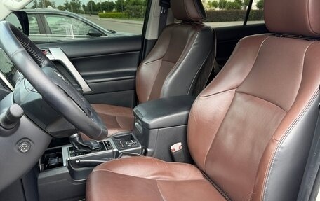 Toyota Land Cruiser Prado 150 рестайлинг 2, 2018 год, 7 800 000 рублей, 7 фотография