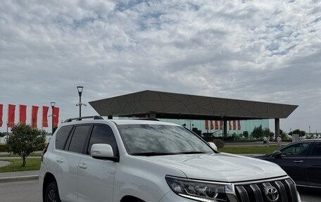 Toyota Land Cruiser Prado 150 рестайлинг 2, 2018 год, 7 800 000 рублей, 3 фотография