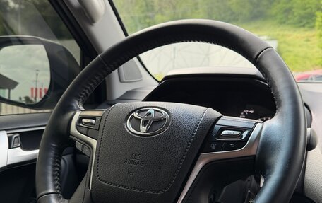 Toyota Land Cruiser Prado 150 рестайлинг 2, 2018 год, 7 800 000 рублей, 15 фотография