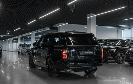 Land Rover Range Rover IV рестайлинг, 2015 год, 3 990 000 рублей, 4 фотография