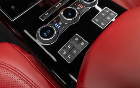 Land Rover Range Rover IV рестайлинг, 2015 год, 3 990 000 рублей, 20 фотография