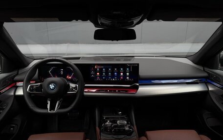 BMW 5 серия, 2025 год, 10 200 000 рублей, 11 фотография