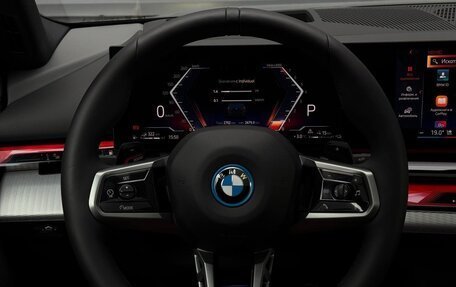 BMW 5 серия, 2025 год, 10 200 000 рублей, 12 фотография