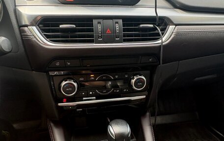 Mazda 6, 2016 год, 2 400 000 рублей, 15 фотография