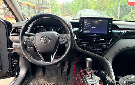Toyota Camry, 2021 год, 4 100 000 рублей, 8 фотография