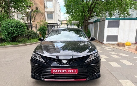 Toyota Camry, 2021 год, 4 100 000 рублей, 2 фотография