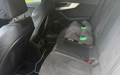 Audi A4, 2017 год, 2 990 000 рублей, 12 фотография