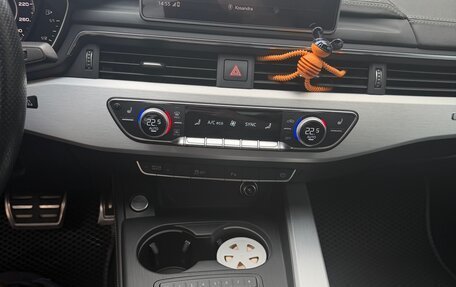 Audi A4, 2017 год, 2 990 000 рублей, 14 фотография