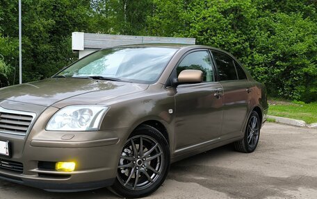 Toyota Avensis III рестайлинг, 2006 год, 1 100 000 рублей, 2 фотография