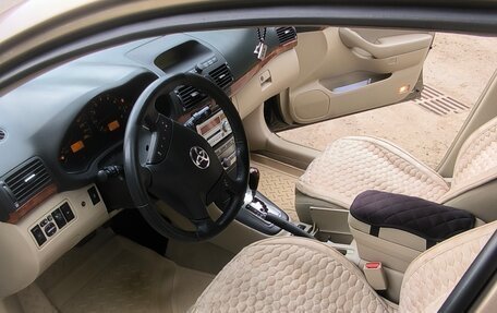 Toyota Avensis III рестайлинг, 2006 год, 1 100 000 рублей, 17 фотография