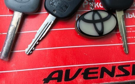Toyota Avensis III рестайлинг, 2006 год, 1 100 000 рублей, 19 фотография