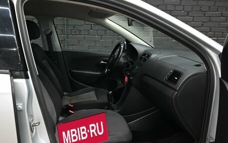 Volkswagen Polo VI (EU Market), 2012 год, 950 000 рублей, 10 фотография