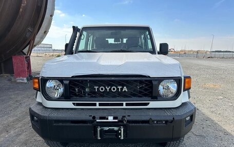 Toyota Land Cruiser 70, 2025 год, 10 205 000 рублей, 2 фотография