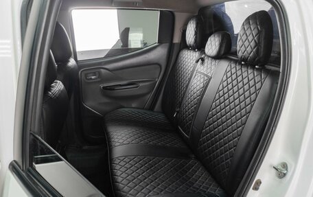 Mitsubishi L200 IV рестайлинг, 2015 год, 1 749 000 рублей, 9 фотография