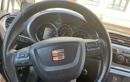 SEAT Leon II, 2010 год, 800 000 рублей, 10 фотография