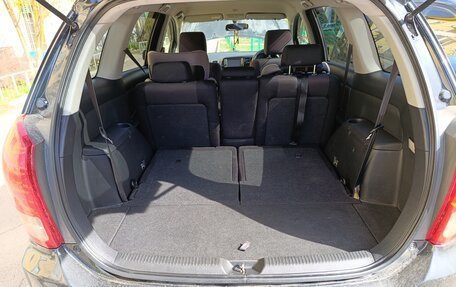 Toyota Wish II, 2005 год, 650 000 рублей, 8 фотография