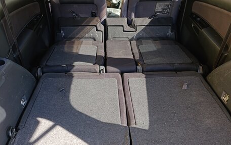 Toyota Wish II, 2005 год, 650 000 рублей, 10 фотография