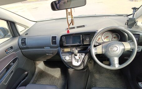 Toyota Wish II, 2005 год, 650 000 рублей, 16 фотография