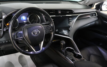 Toyota Camry, 2018 год, 2 859 000 рублей, 12 фотография