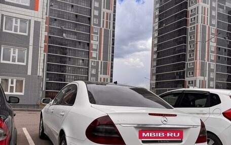 Mercedes-Benz E-Класс, 2008 год, 910 000 рублей, 5 фотография