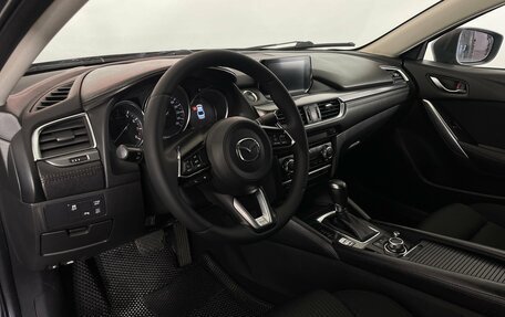 Mazda 6, 2017 год, 1 800 000 рублей, 9 фотография