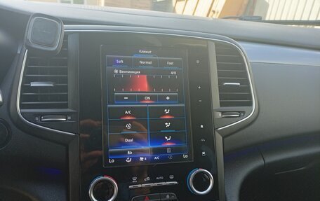 Renault Talisman, 2017 год, 1 350 000 рублей, 35 фотография