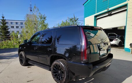 Chevrolet Tahoe III, 2013 год, 2 750 000 рублей, 2 фотография