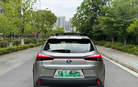 Lexus UX I, 2023 год, 1 900 000 рублей, 6 фотография