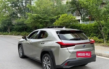 Lexus UX I, 2023 год, 1 900 000 рублей, 3 фотография