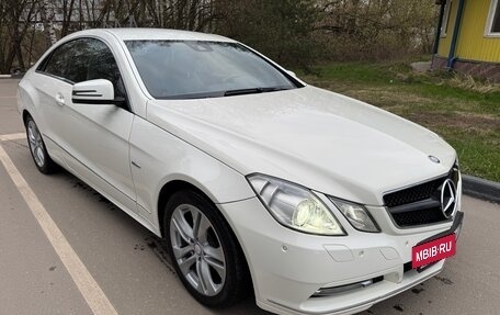 Mercedes-Benz E-Класс, 2011 год, 1 690 000 рублей, 8 фотография