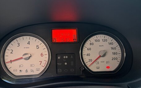 Renault Logan I, 2011 год, 650 000 рублей, 24 фотография