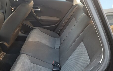 Volkswagen Polo VI (EU Market), 2017 год, 1 000 000 рублей, 16 фотография