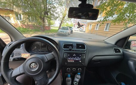 Volkswagen Polo VI (EU Market), 2011 год, 750 000 рублей, 13 фотография