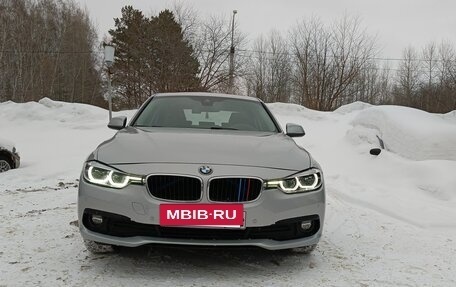 BMW 3 серия, 2018 год, 2 400 000 рублей, 3 фотография
