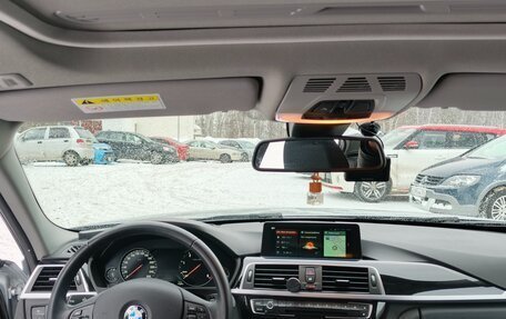 BMW 3 серия, 2018 год, 2 400 000 рублей, 11 фотография