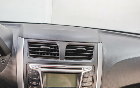 Hyundai Solaris II рестайлинг, 2012 год, 829 000 рублей, 13 фотография