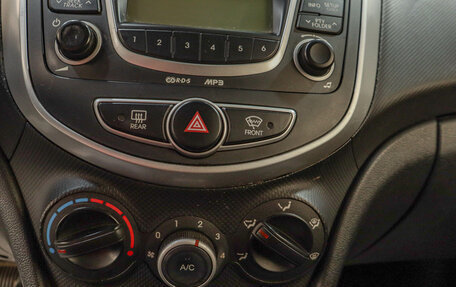Hyundai Solaris II рестайлинг, 2012 год, 829 000 рублей, 14 фотография