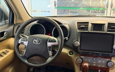 Toyota Highlander III, 2011 год, 1 750 000 рублей, 7 фотография