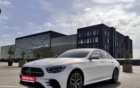 Mercedes-Benz E-Класс, 2021 год, 5 700 000 рублей, 1 фотография