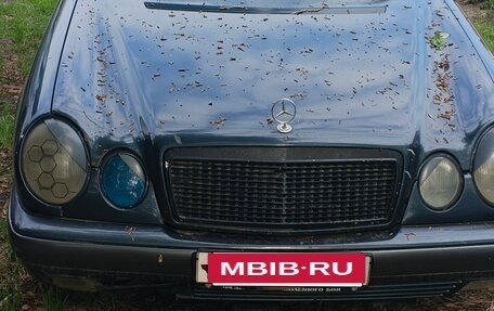 Mercedes-Benz E-Класс, 1996 год, 180 000 рублей, 4 фотография
