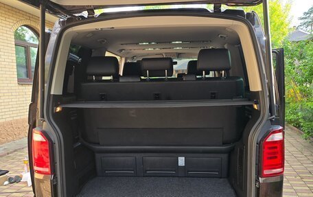 Volkswagen Multivan T6 рестайлинг, 2017 год, 5 100 000 рублей, 8 фотография