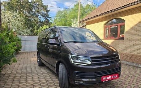 Volkswagen Multivan T6 рестайлинг, 2017 год, 5 100 000 рублей, 3 фотография