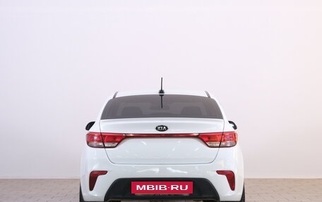 KIA Rio IV, 2018 год, 999 000 рублей, 6 фотография