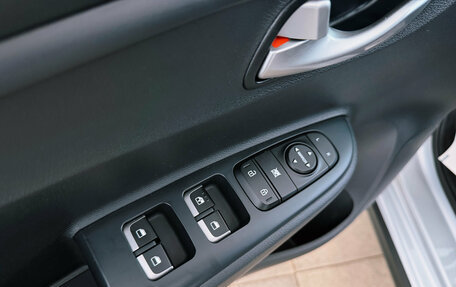 KIA Rio IV, 2022 год, 2 000 000 рублей, 30 фотография