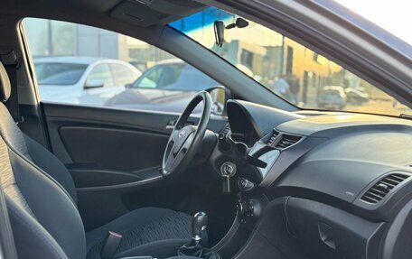 Hyundai Solaris II рестайлинг, 2015 год, 850 000 рублей, 9 фотография