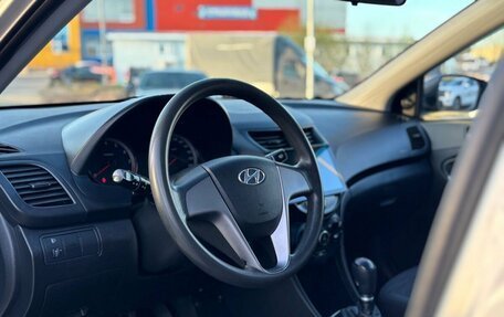 Hyundai Solaris II рестайлинг, 2015 год, 850 000 рублей, 17 фотография