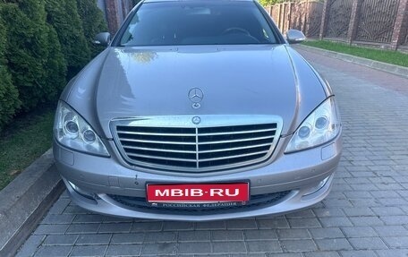 Mercedes-Benz S-Класс, 2005 год, 900 000 рублей, 1 фотография