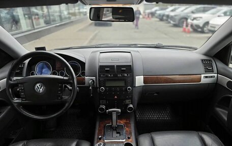 Volkswagen Touareg III, 2008 год, 1 070 000 рублей, 10 фотография